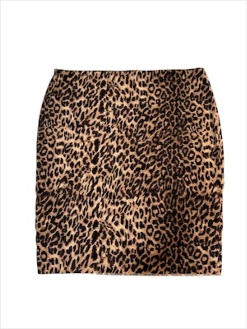 Vince Camuto Leopard print skirt